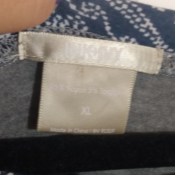 Ink and ivy gray and blue short sleeve blouse - Picture 5 of 5